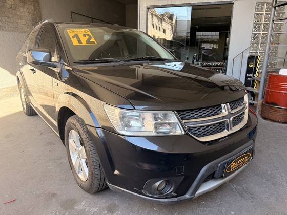 DODGE JOURNEY 2.7 SXT V6 GASOLINA 4P AUTOMÁTICO